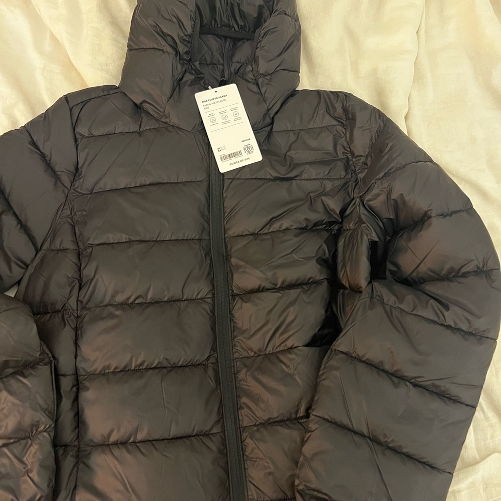NEW WITH TAGS Athleta Black Puffer Jacket